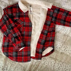 Sherpa lined plaid boutique shacket nwt